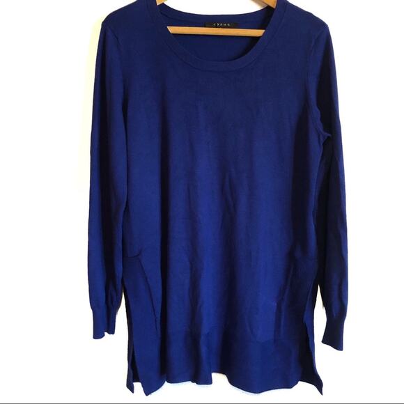 Cyrus blue long sleeve pullover sweater solid cozy lightweight side slits Sz. L - Picture 1 of 3